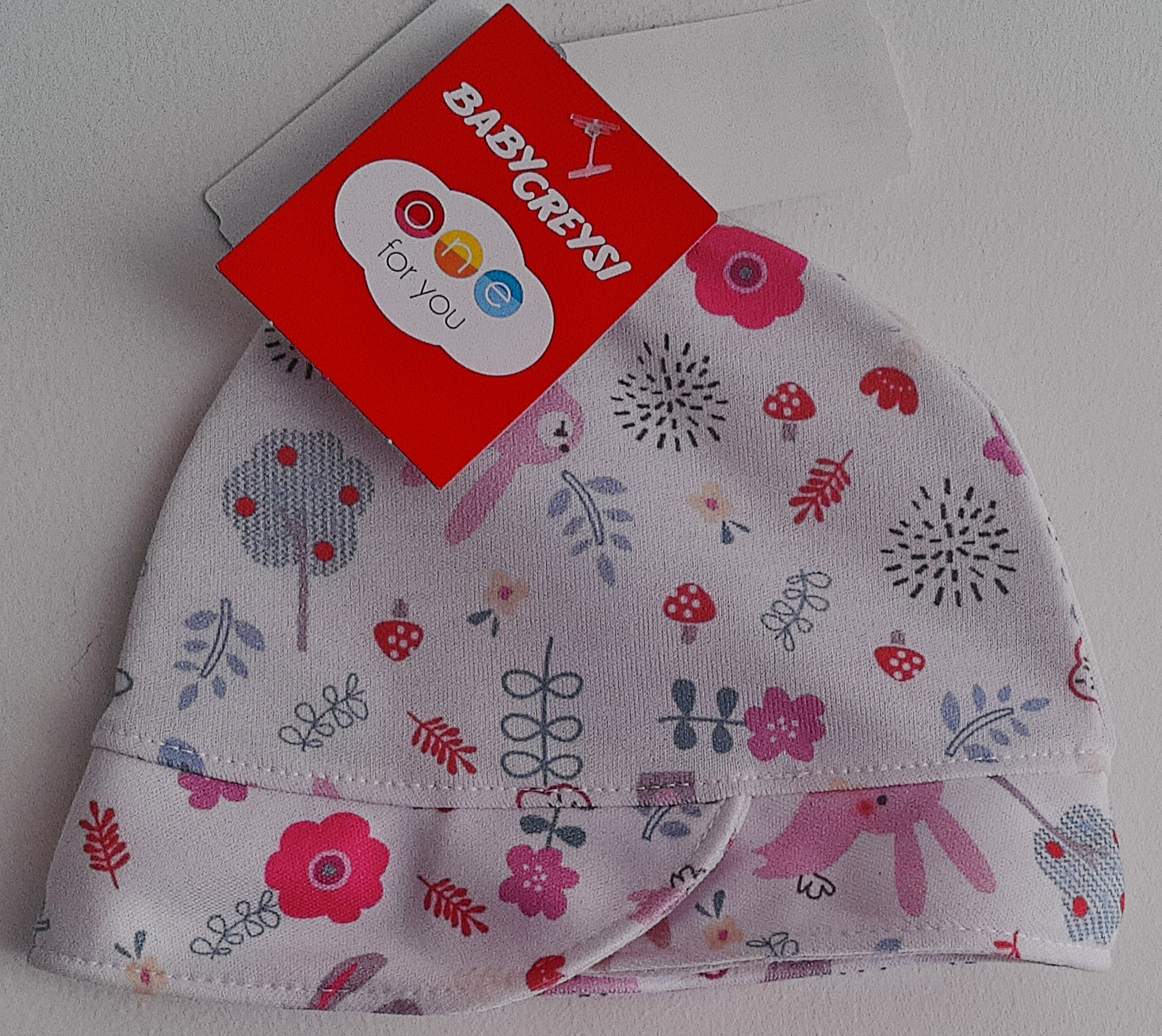 Gorro estampado para niña